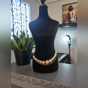 Elegant Pearl and Gold Chain Belt